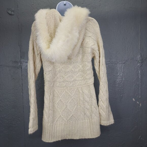 G.I.L.I. Cable Knit Sweater XS Faux Fur Hood Bell Sleeve Cream V-Neck Pullover - Picture 2 of 12